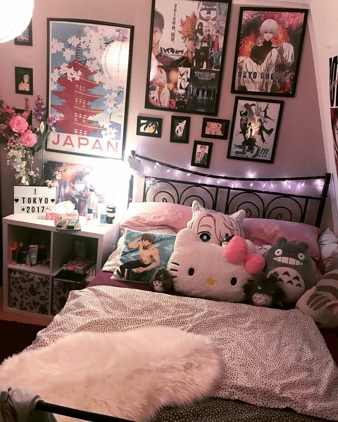 Featured image of post Aesthetic Weeb Room Decor